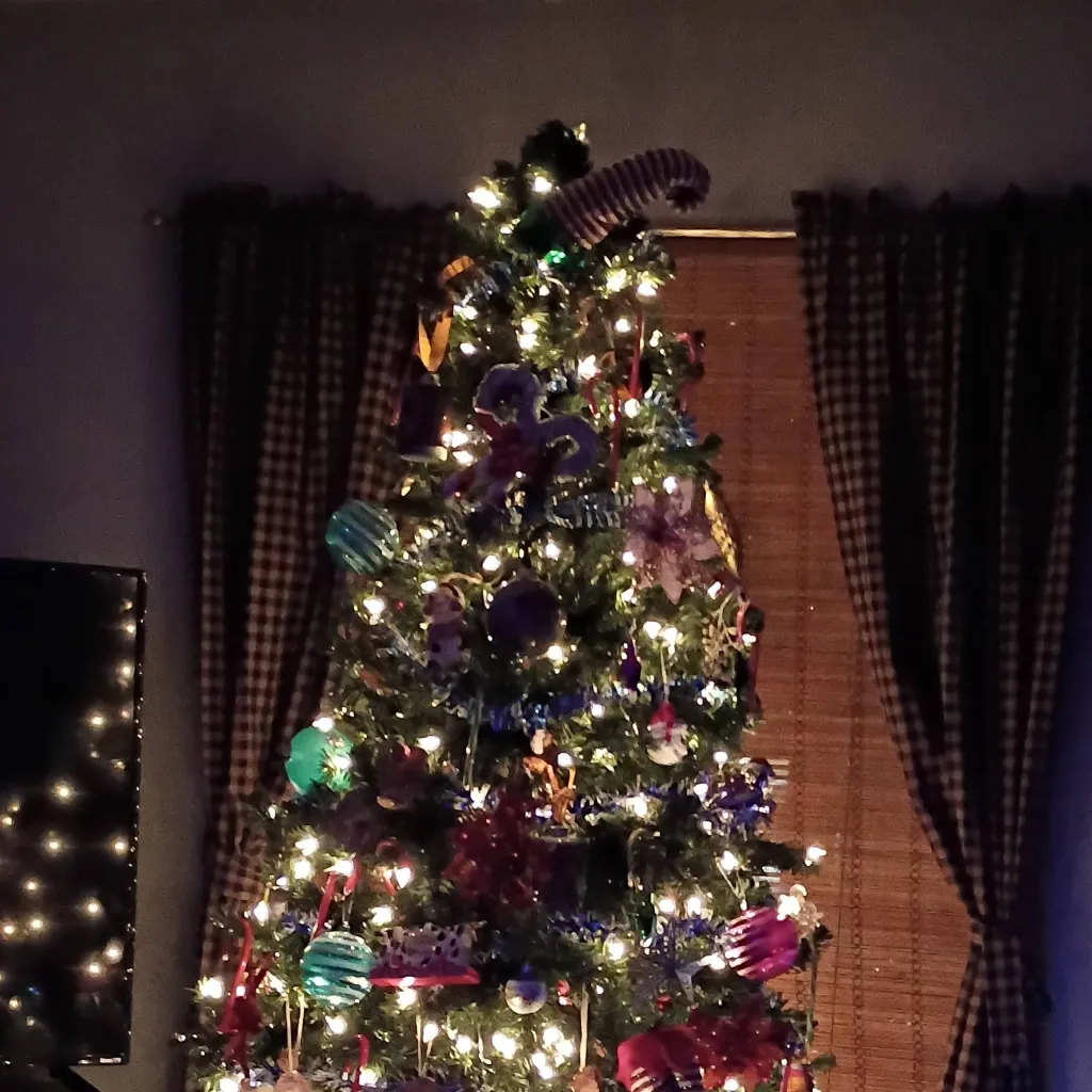 chat with ai character: angryjester