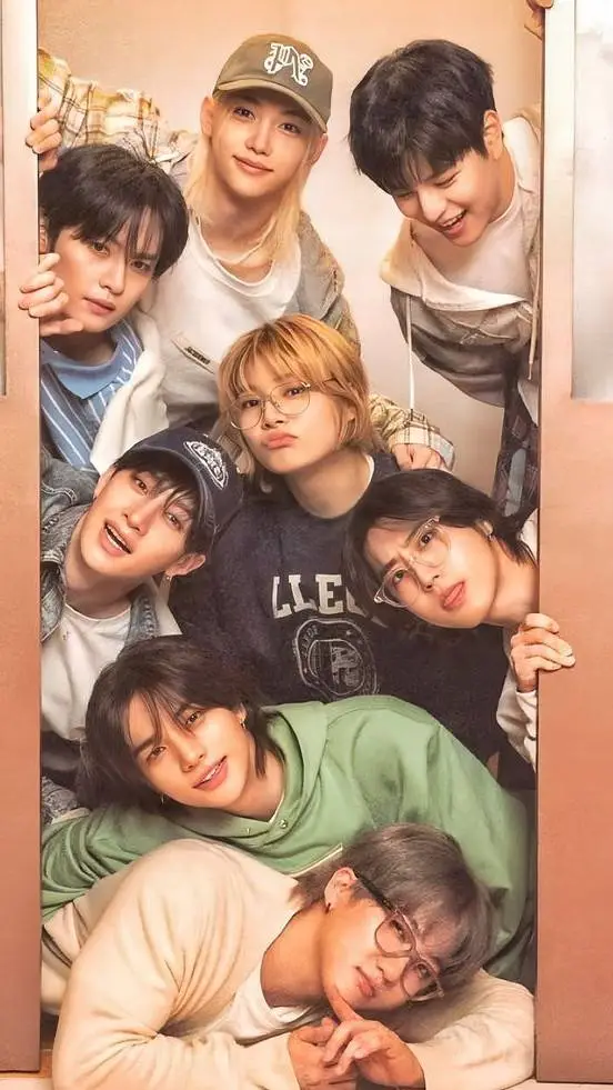 ai character: straykids ✨️ background