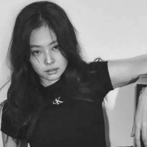 chat with ai character: Jennie Kim (gl)