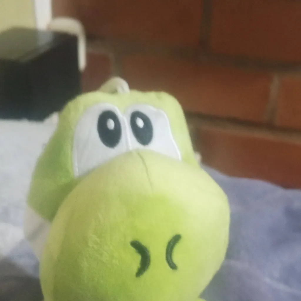 chat with ai character: Yoshi y su papá