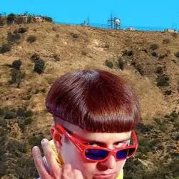 chat with ai character: Oliver tree 