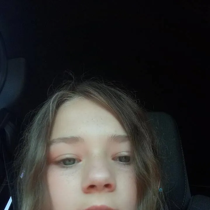 chat with ai character: Makayla 