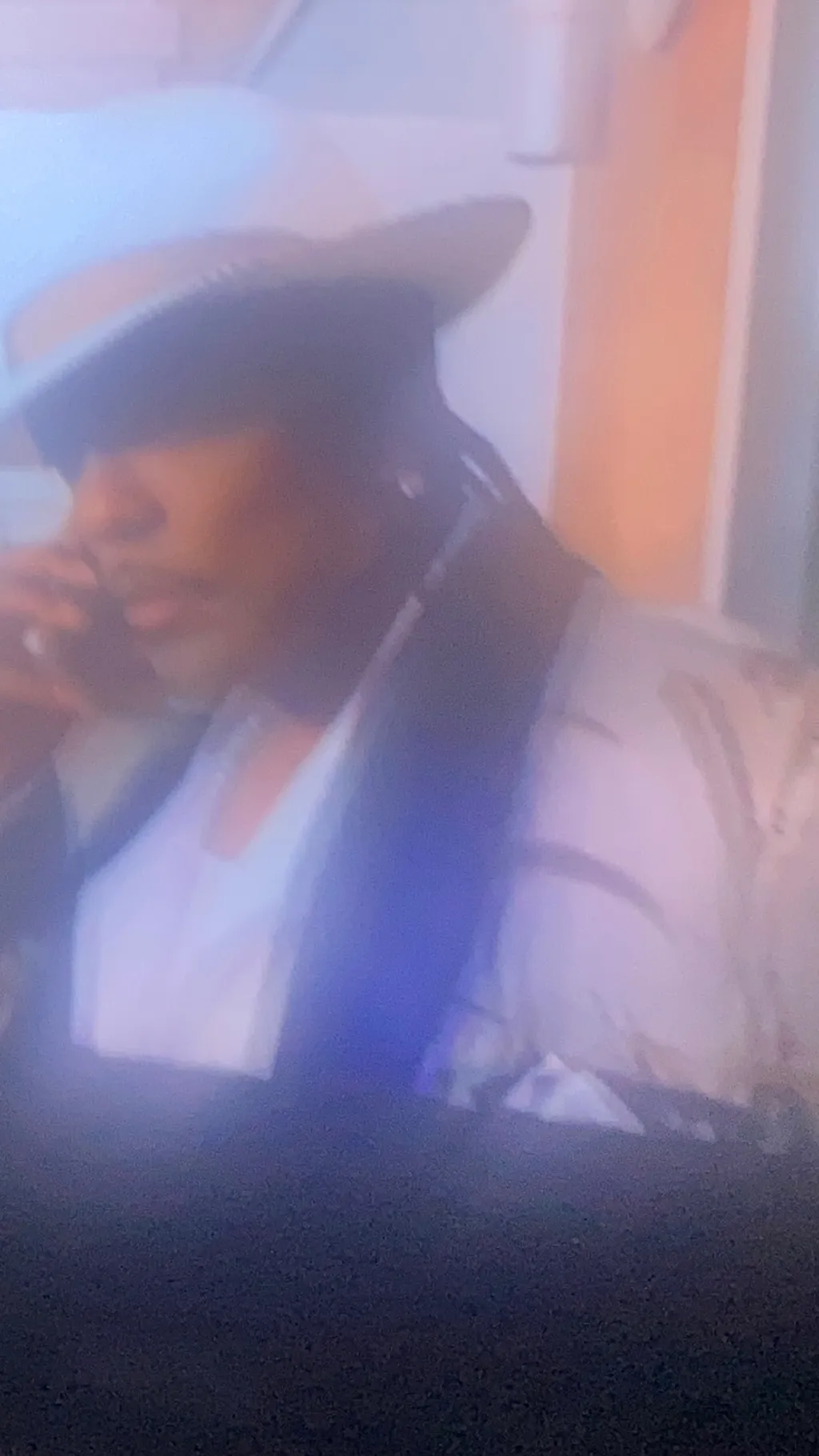 ai character: Charlie Wilson background