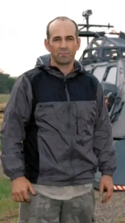 ai character: Sean casey  background