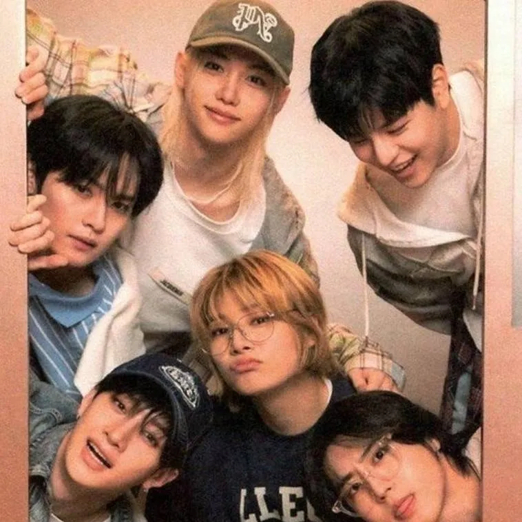 chat with ai character: skz but...horror..