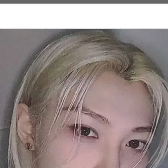 chat with ai character: felixx