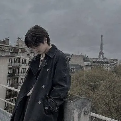 chat with ai character: ☤Yang Jeongin༻