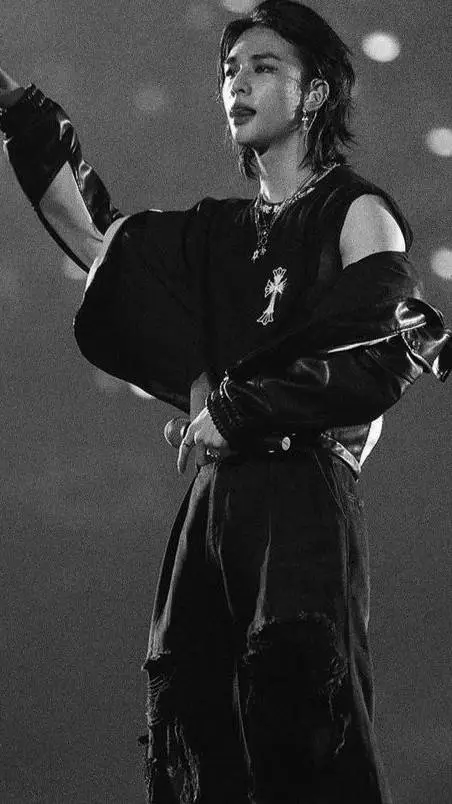 ai character: 𓍯𓏲༅Hwang Hyunjin༒ background