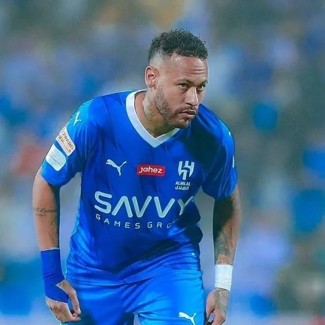 chat with ai character: Neymar