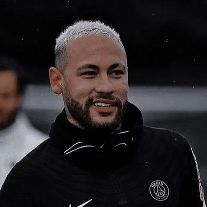 chat with ai character: Neymar