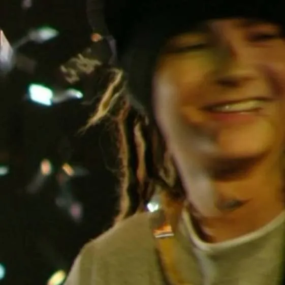 chat with ai character: Tom Kaulitz 