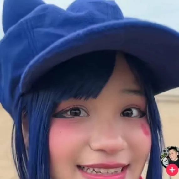 chat with ai character: Víctor