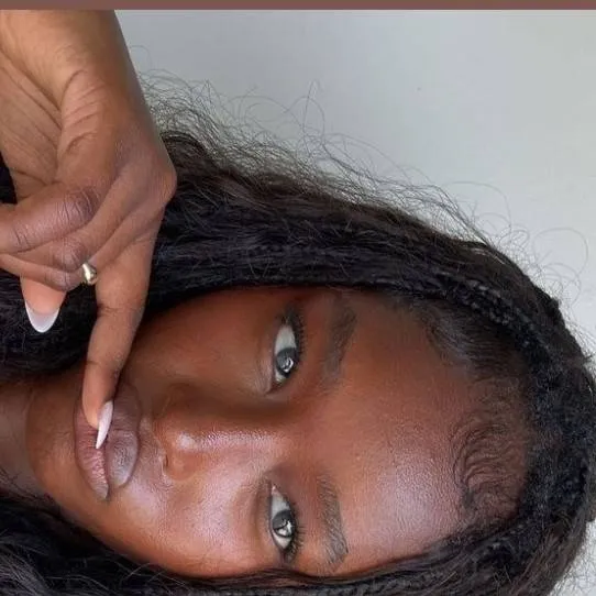 chat with ai character: Robin