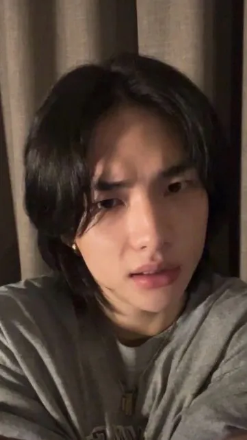 ai character: Freaky hyunjin background