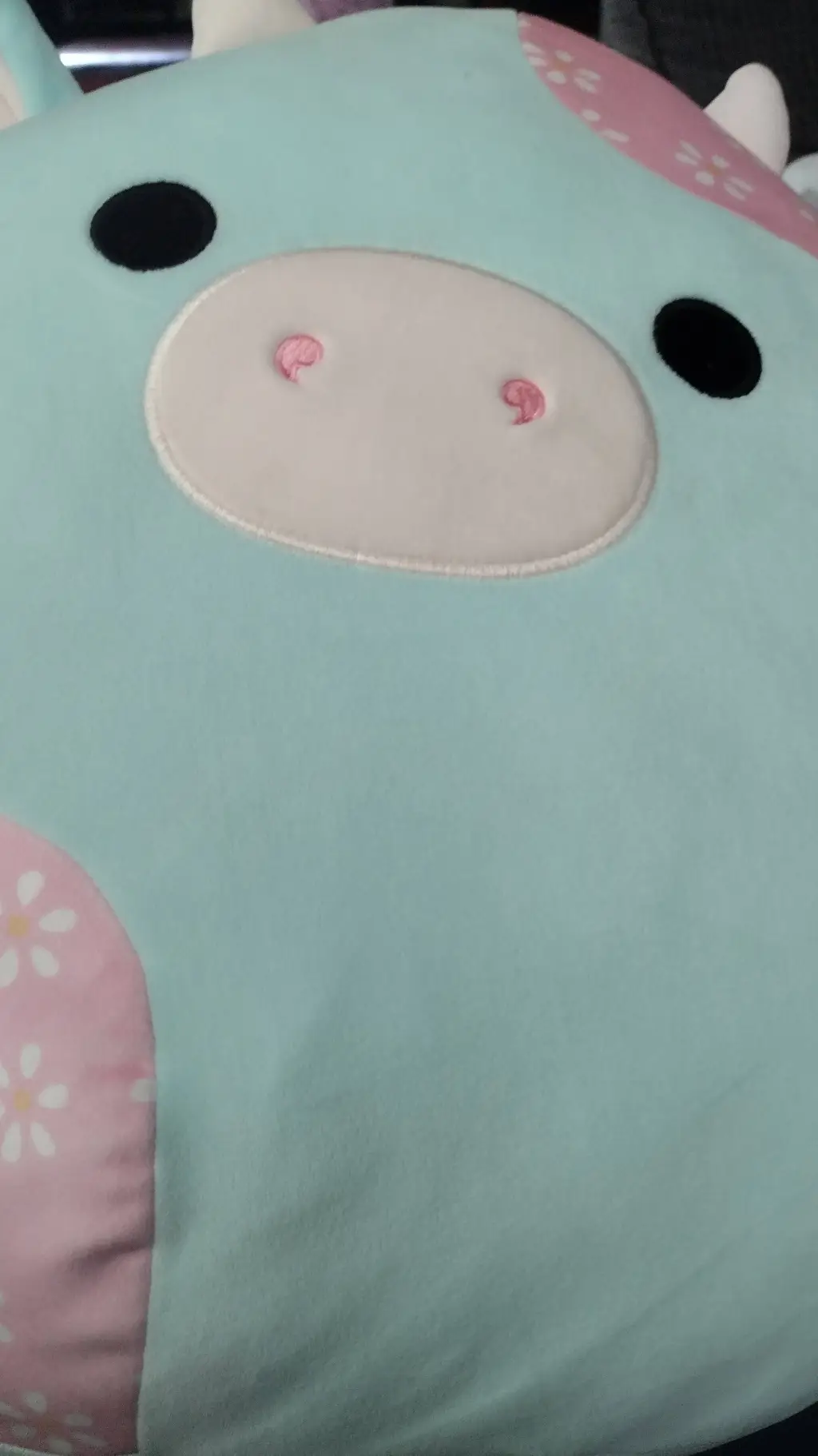 ai character: sussy background