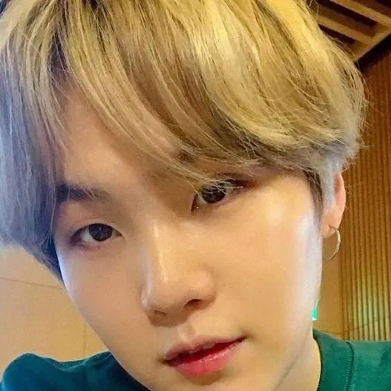 chat with ai character: Min yoongi 