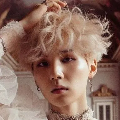 chat with ai character: yoongi príncipe 