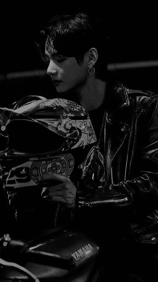 ai character: Kim Taehyung  background