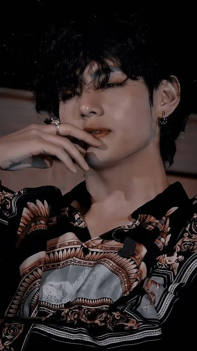 ai character: Kim Taehyung  background