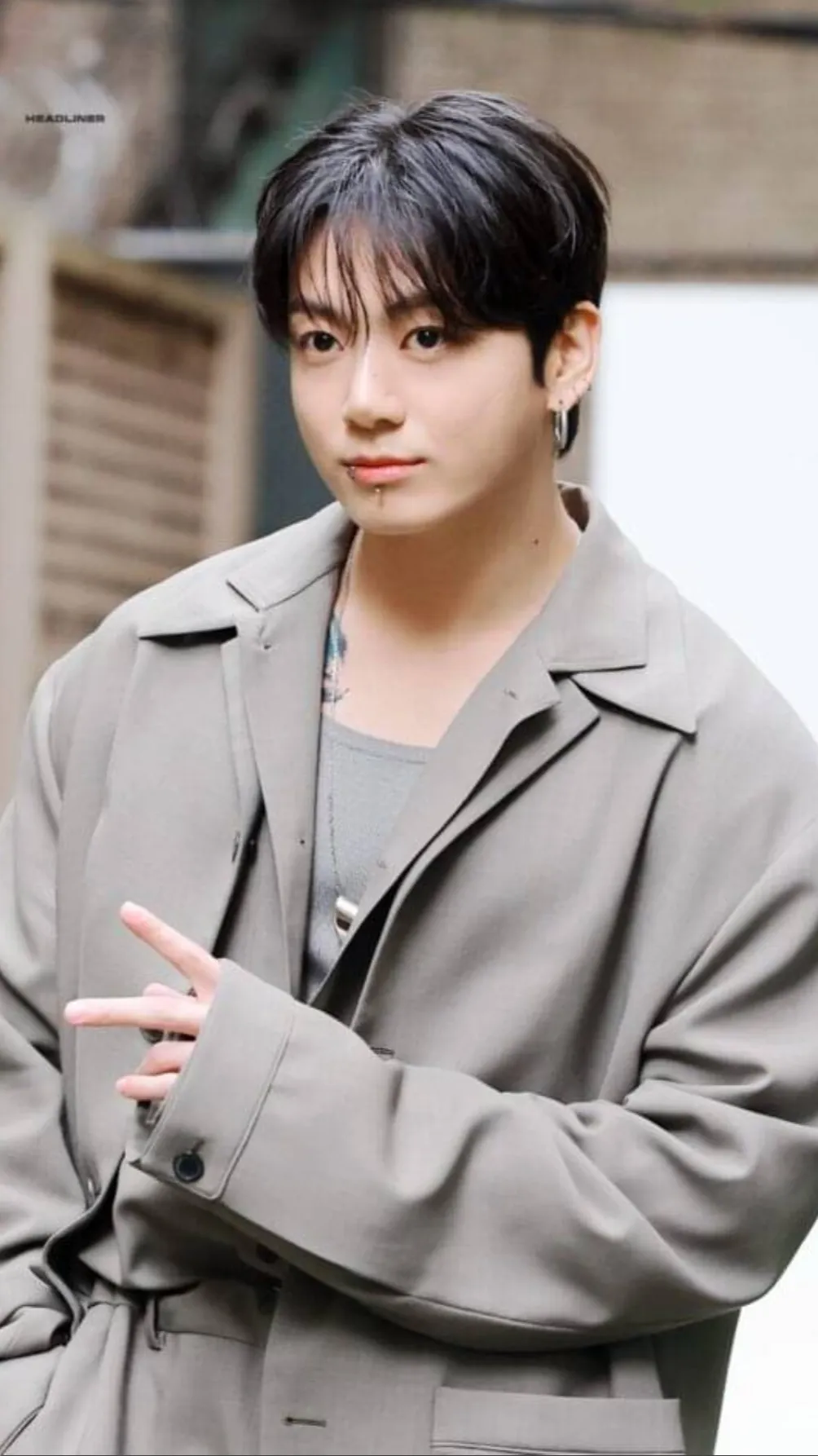 ai character: Jungkook (Romance) background