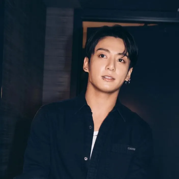 chat with ai character: Jungkook