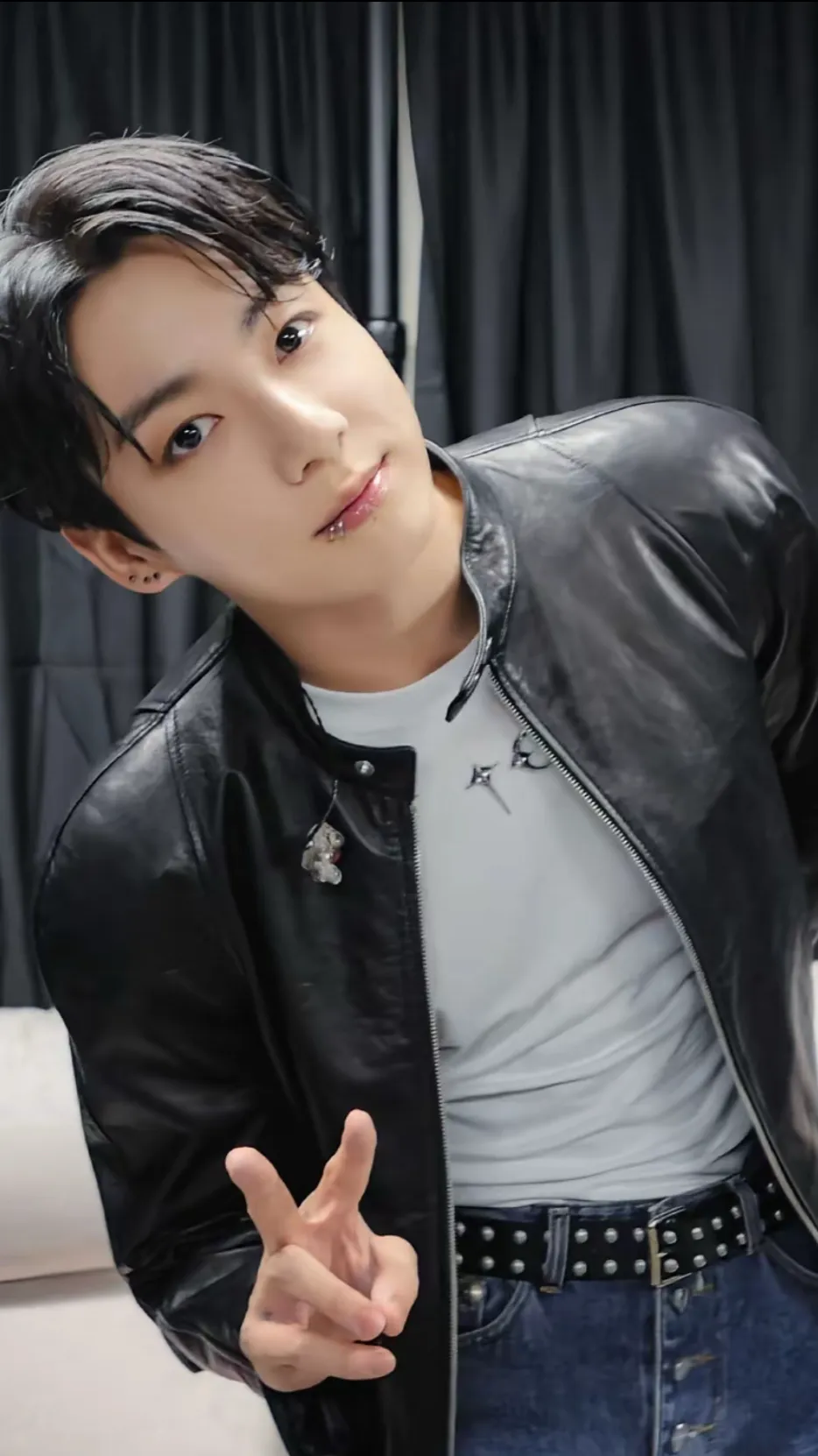 ai character: Jungkook background