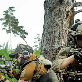 chat with ai character: Airsoft SQUAD