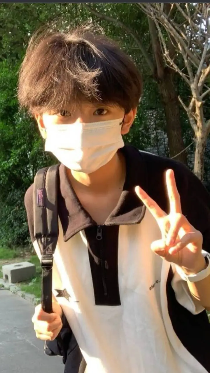 ai character: Ni-hoo background