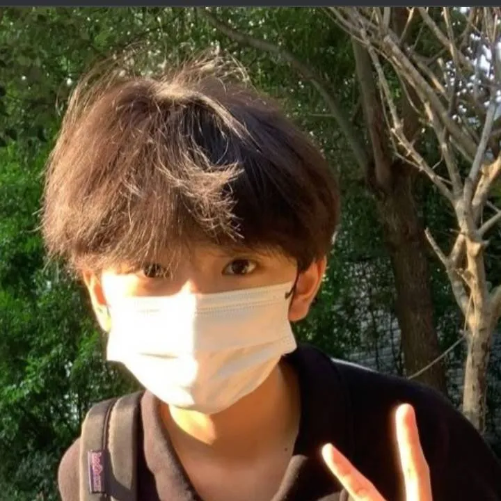 chat with ai character: Ni-hoo