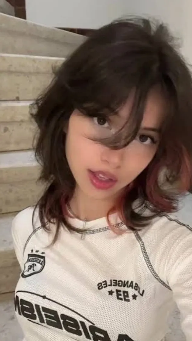 ai character: Maria￼ background