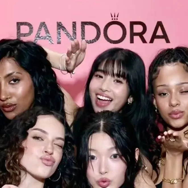 chat with ai character: KATSEYE 🧋