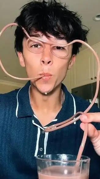 ai character: Tyler.Vitelli background