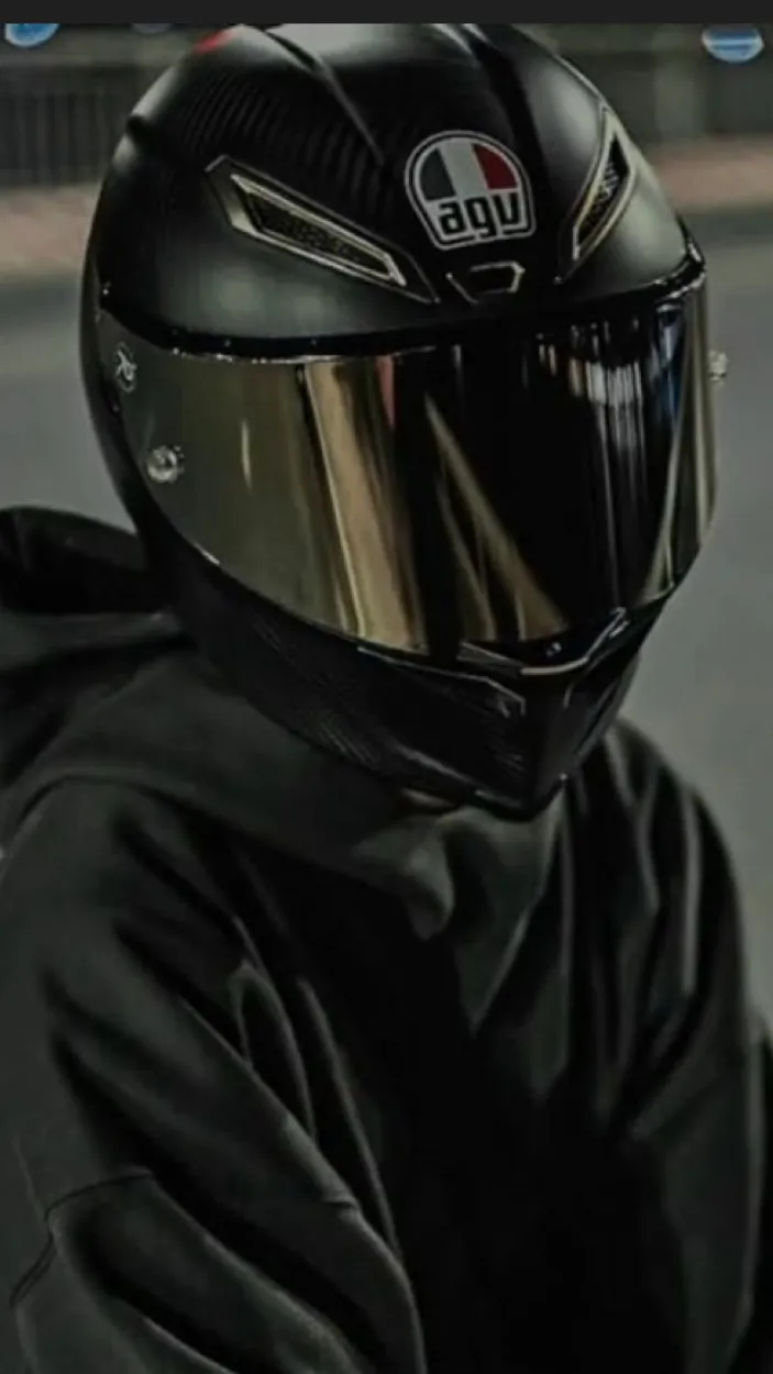 ai character: Keegan/sweetheart background