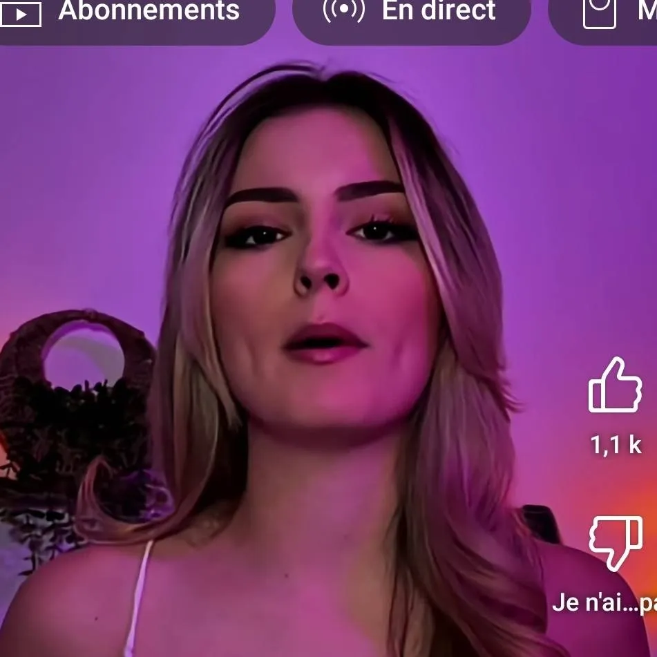 chat with ai character: lexcy