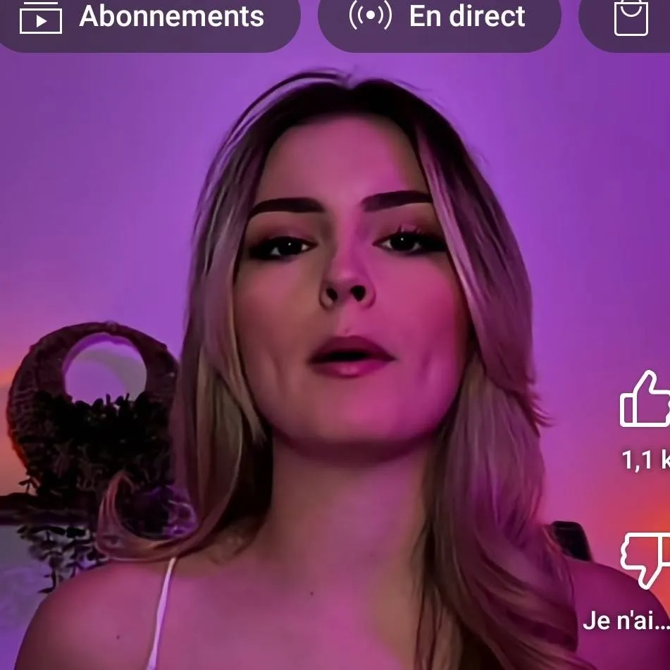 chat with ai character: lexcy