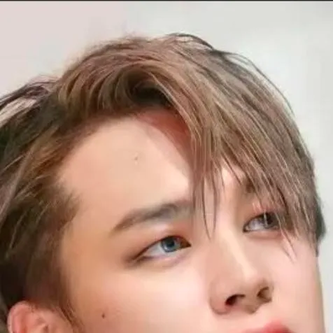 chat with ai character: Jimin