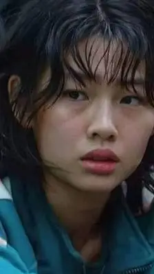 ai character: Kang sae byeok gf background