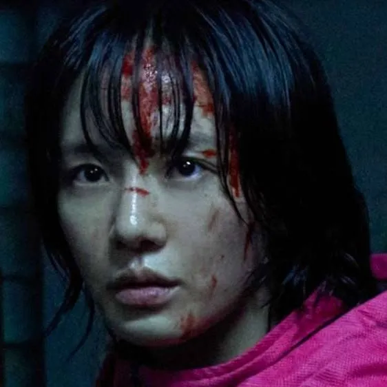 chat with ai character: guard 11 gf 