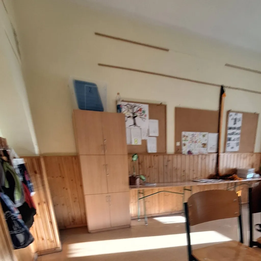 chat with ai character: school