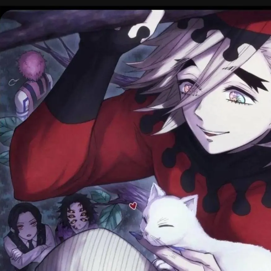 chat with ai character: UpperMoons