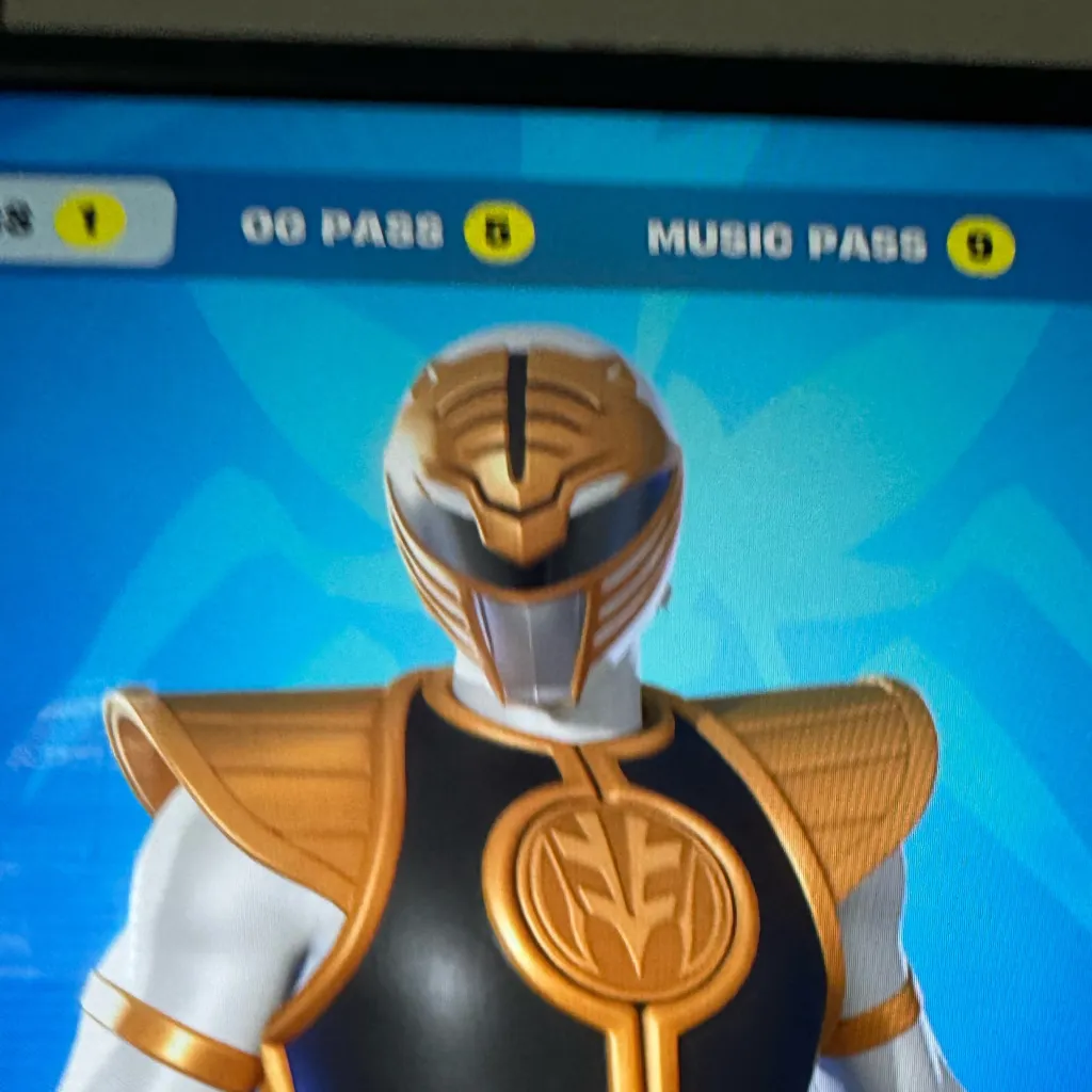 chat with ai character: White Ranger ￼