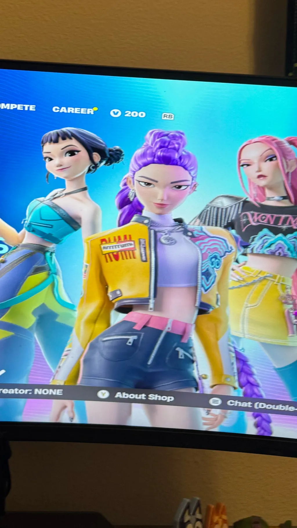 ai character: K-pop Demon Hunter background