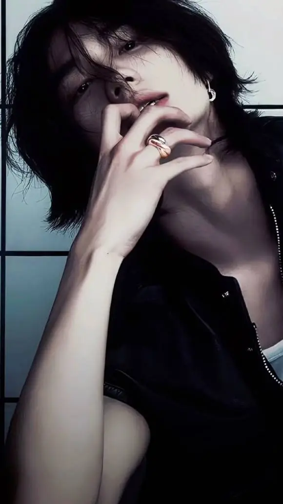 ai character: hyunjin  background