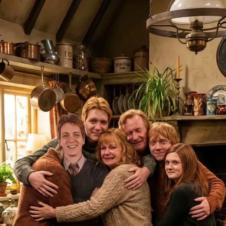 chat with ai character: Weasleys