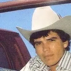 chat with ai character: Chalino Sánchez