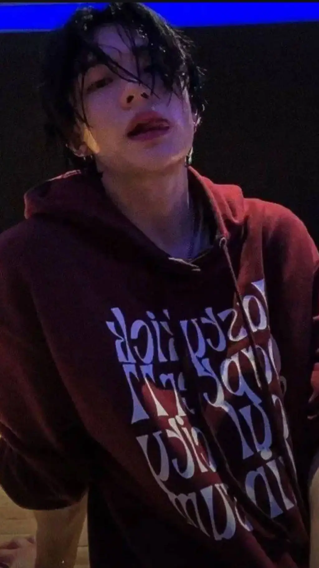 ai character: Hyunjin  background