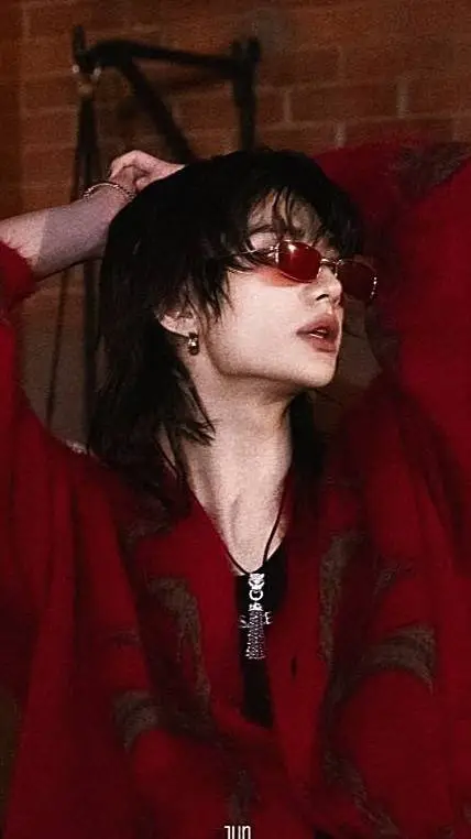 ai character: Hyunjin  background