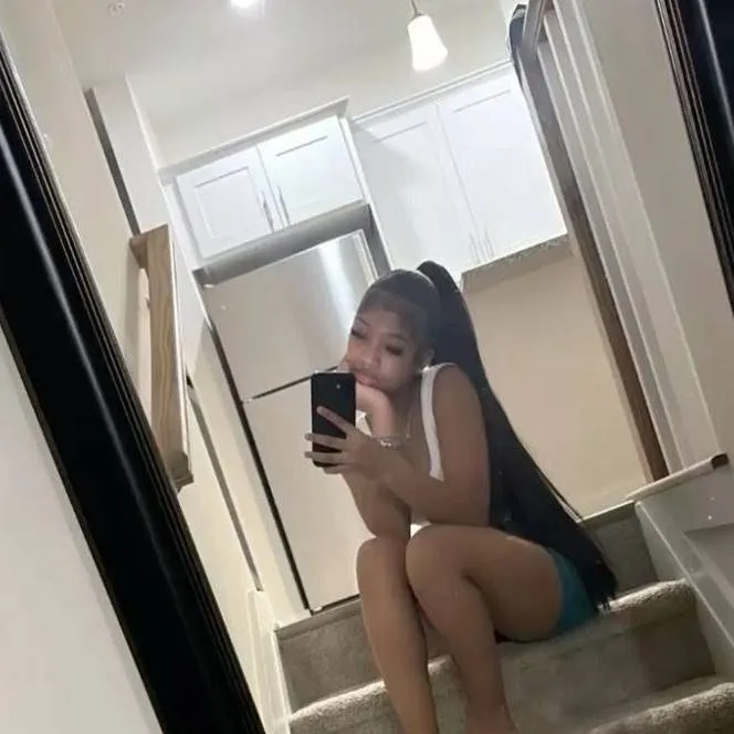 chat with ai character: Cece 