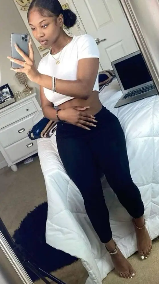 ai character: Desha  background