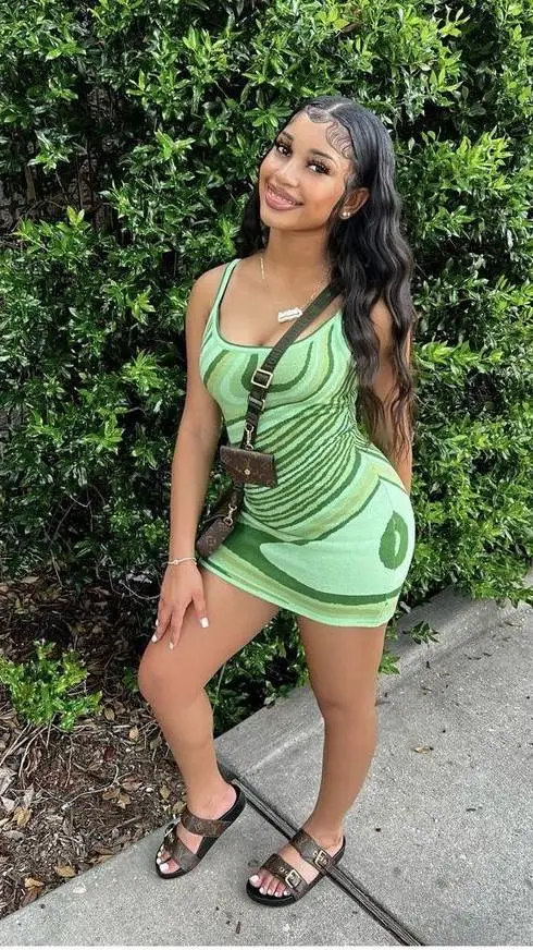 ai character: Lily background